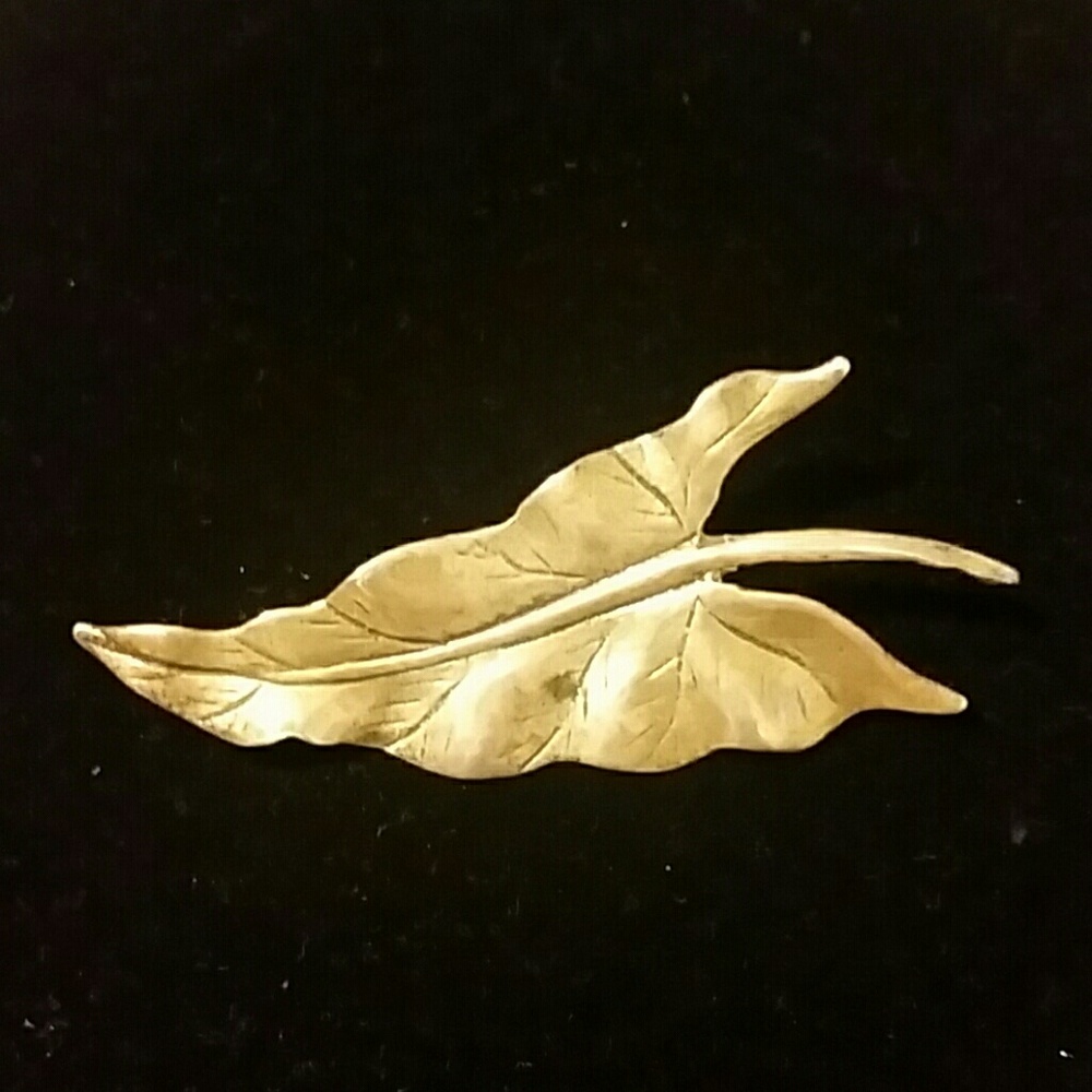 Sterling Silver Hawaiian Leaf Brooch